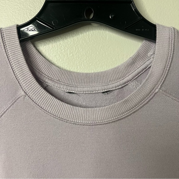 ATHLETA Women’s Lightweight Sweatshirt Lavender Purple Size Medium Crew Neck - Picture 4 of 11